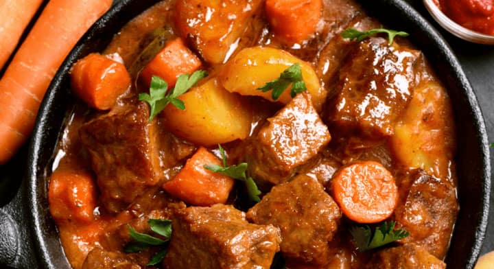 Pioneer Woman Beef Stew - FoodieJunk